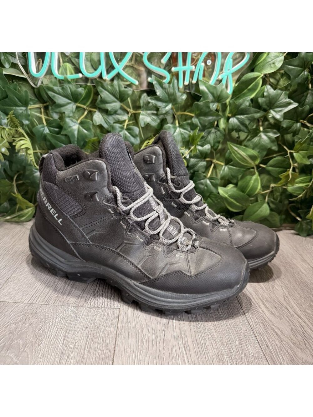 Merrell Snow Boots Mens Size 10.5 Black Insulated Lace Up Winter Hiking J16467Z